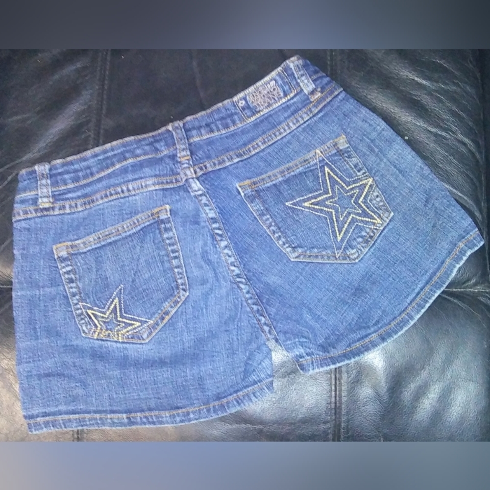 "C'est TOI" Star Pocket Design Blue Jean Denim Short Shorts